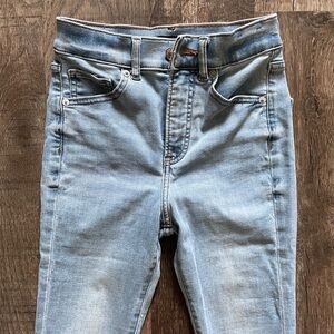 Express size 00 light wash jeggings skinny jeans